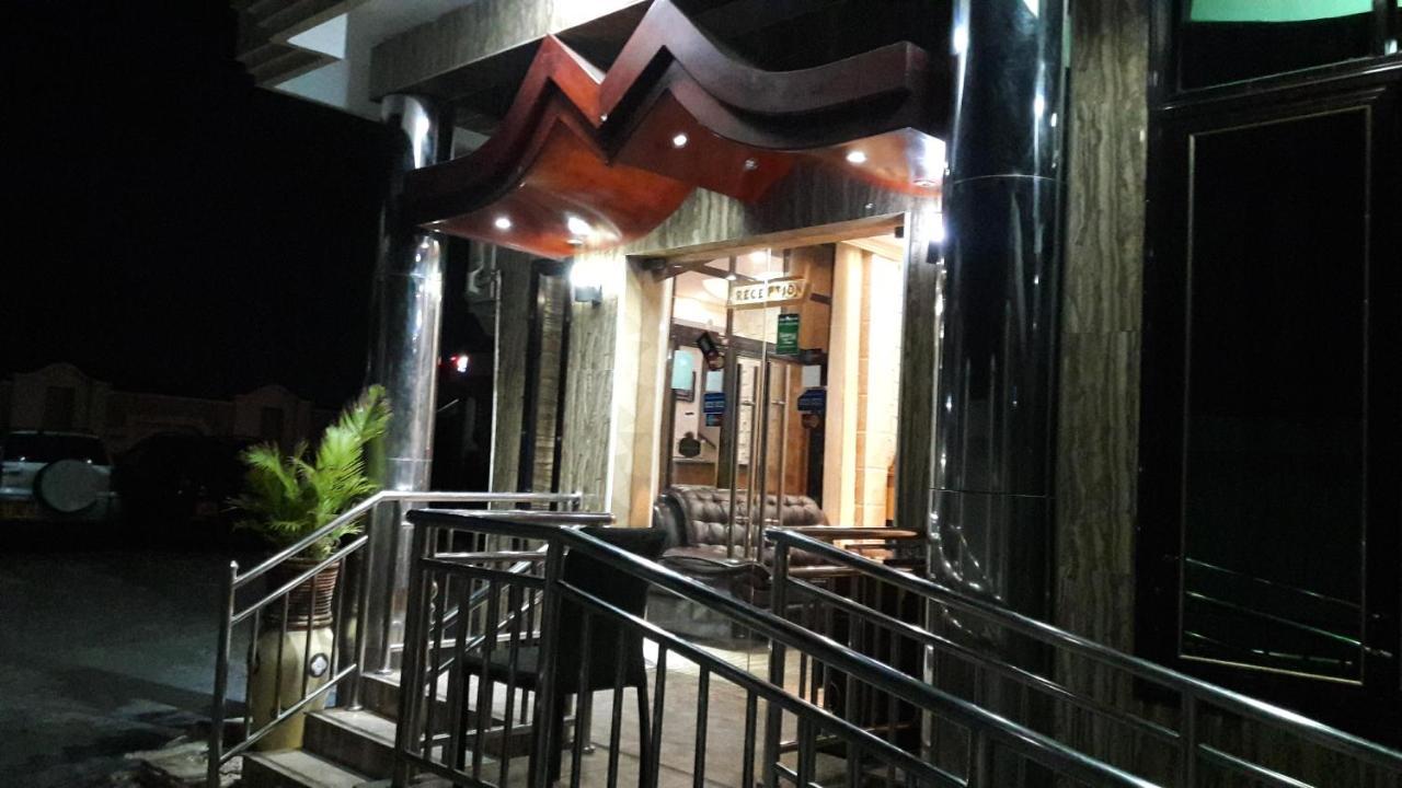 Star City Hotel ダル・エス・サラーム エクステリア 写真